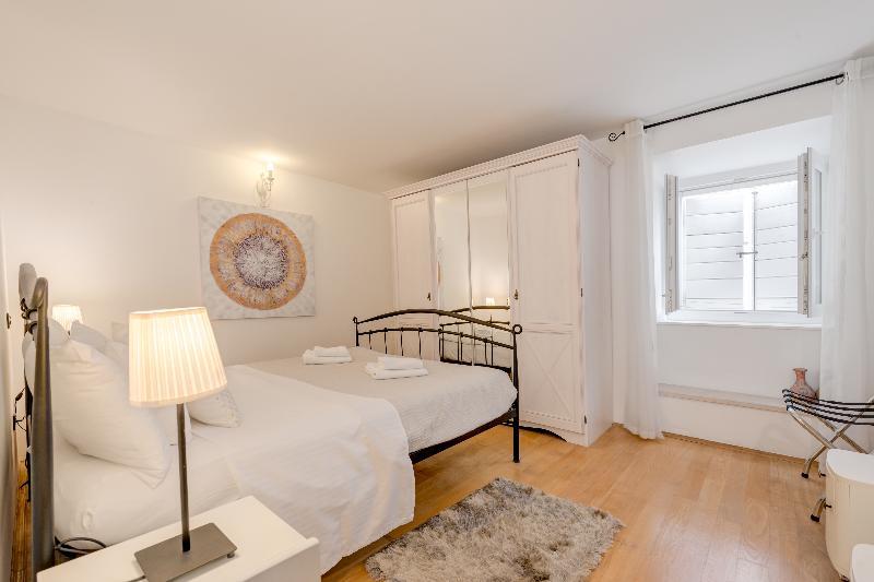 Temple Luxury Apartments & Rooms Split Eksteriør bilde