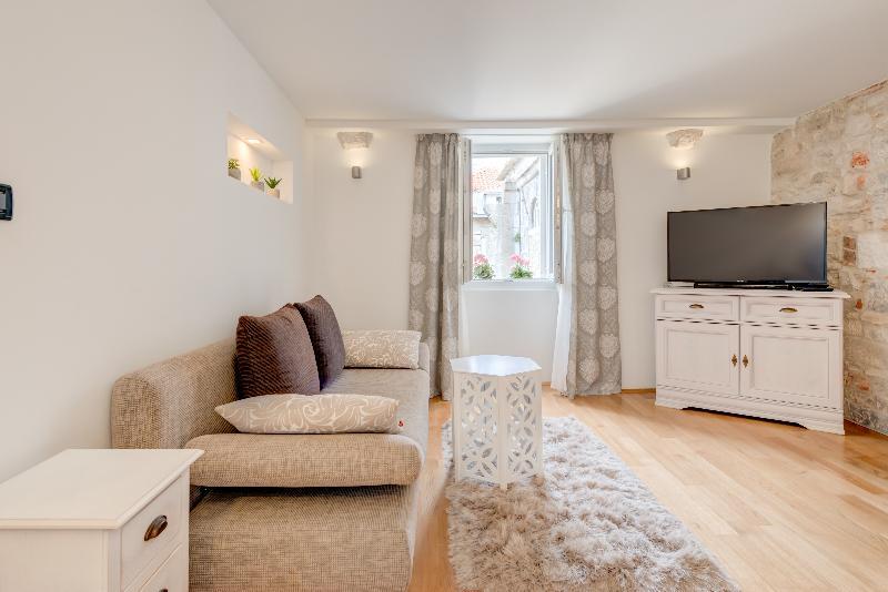 Temple Luxury Apartments & Rooms Split Eksteriør bilde