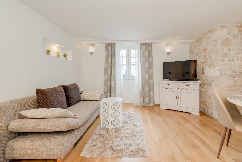 Temple Luxury Apartments & Rooms Split Eksteriør bilde