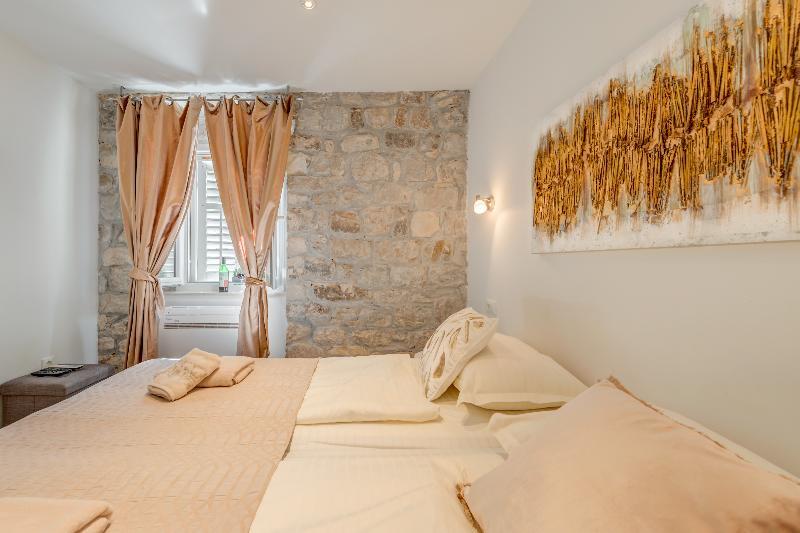 Temple Luxury Apartments & Rooms Split Eksteriør bilde